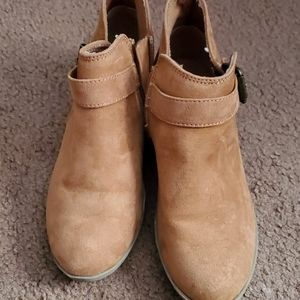 LIL girl ankle boots